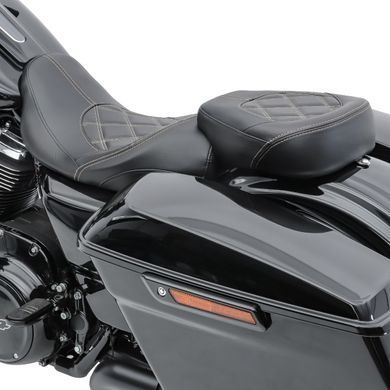 Сидения для Harley Davidson Touring 09-25 comfort seat Craftride RH3 черно-белое