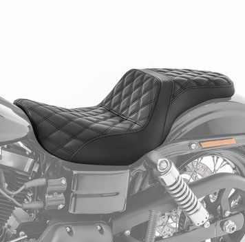 Двомісне сидіння для мотоциклів Harley Davidson Dyna Wide Glide 06-17, водійське та пасажирське Craftride SF14 чорного кольору.