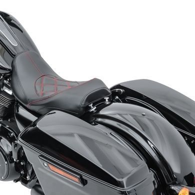 Сиденье для Harley Street Glide 09-22 Craftride RH3 черно-красное