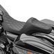 Комплект: Гелеве сидіння, що підходить для Harley Davidson Touring 08-25, Craftride FR6 чорного кольору + задня сумка RB1 24-30 л, чорна