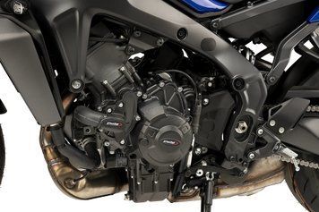 Захисні кришки двигуна Puig для YAMAHA TRACER 9 Y-AMT 2025-2026 чорного кольору 20990N